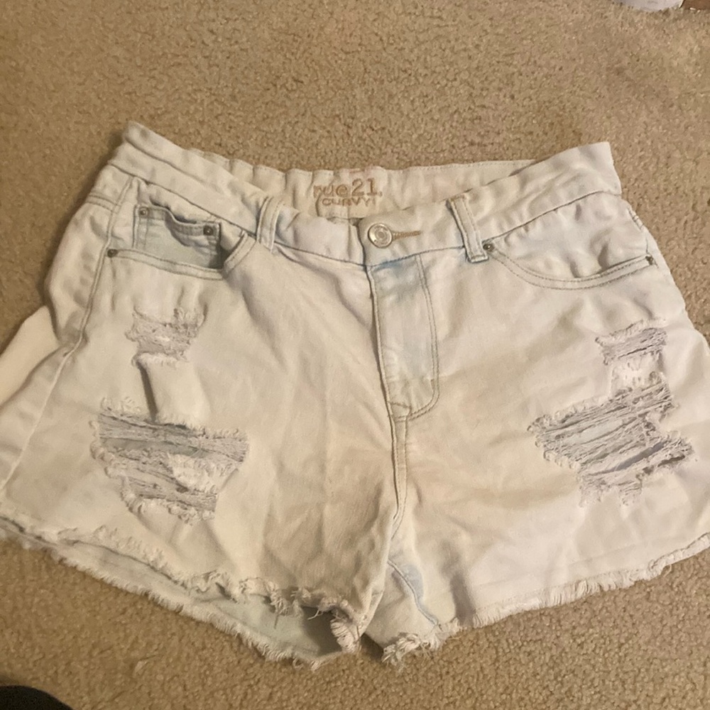Rue21 Women's Distressed White Denim Shorts